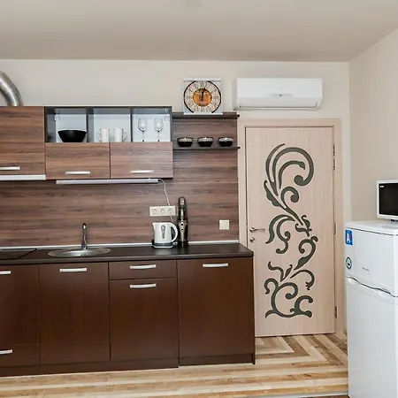 - Diamond Apartment