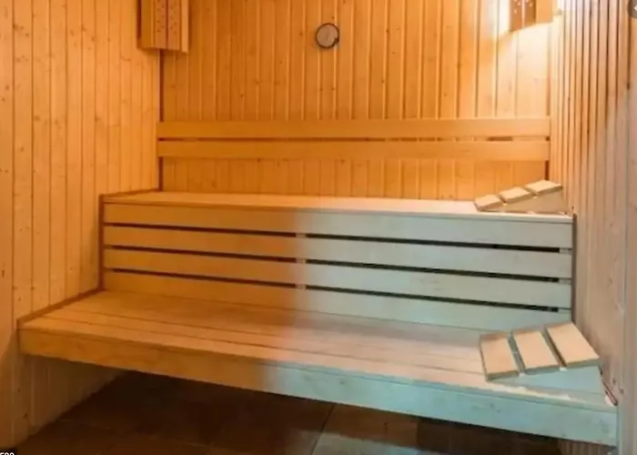 - Diamond Апартамент *