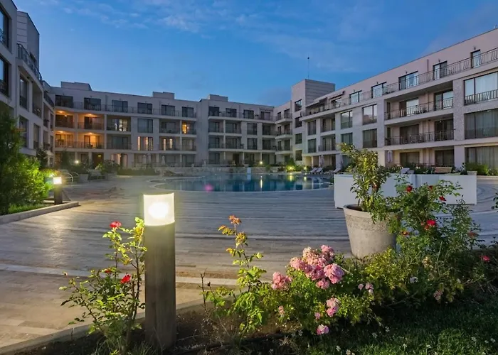 - Diamond Apartment Burgas