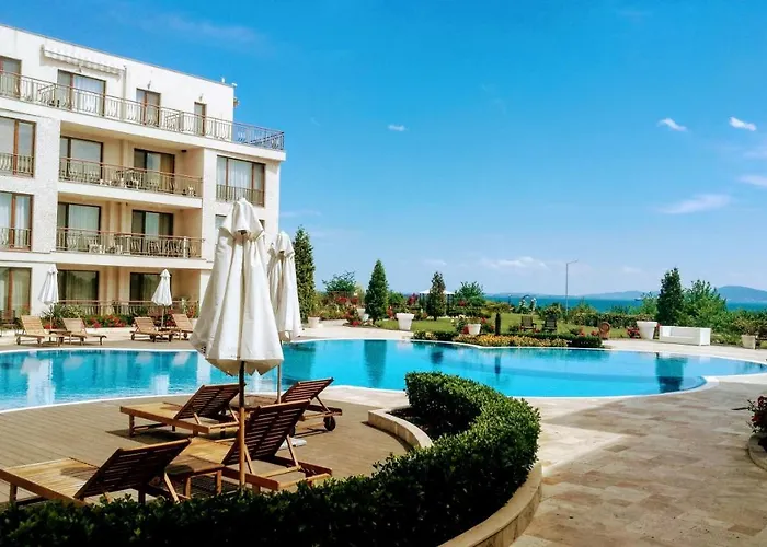 - Diamond Apartment *